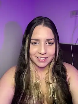 valentina jonnes1 online show from February 10, 2026, 5:33 am