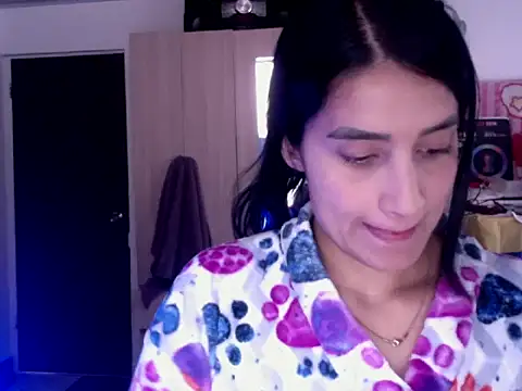 Snapshot of BulmaStar chatting on April 15, 2026, 9:15 pm BulmaStar online show from April 15, 2026, 9:15 pm