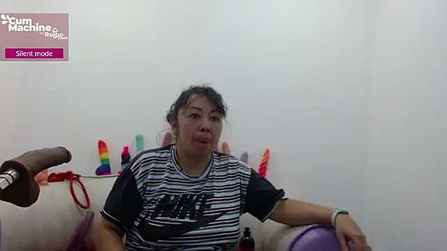 Snapshot of Drool_Sucker chatting on December 21, 2025, 11:50 am Drool Sucker online show from December 21, 2025, 11:50 am