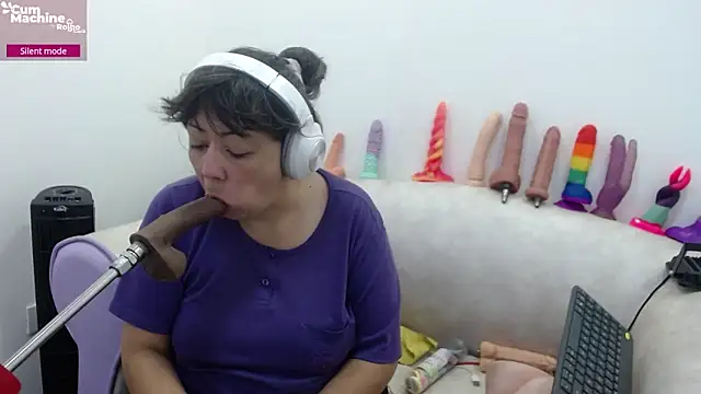 Snapshot of Drool_Sucker chatting on February 28, 2026, 12:17 pm Drool Sucker online show from February 28, 2026, 12:17 pm