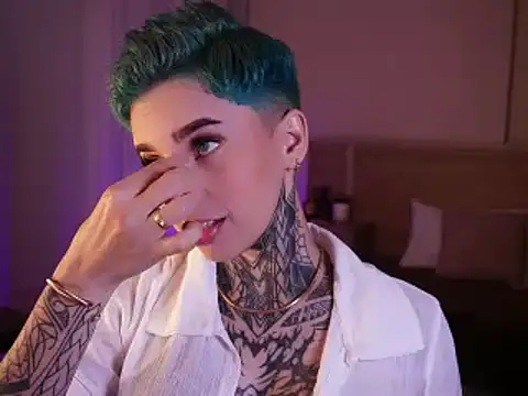 AliceShazaham  online show from January 5, 2025, 6:13 am