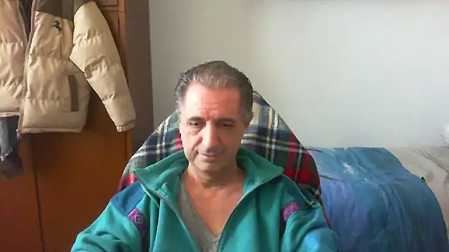 lliuk70mi online show from April 3, 2026, 1:42 pm