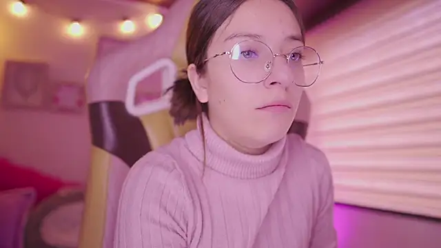 milly kenner online show from February 6, 2026, 5:49 pm