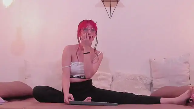 RedMeloddy online show from March 17, 2025, 7:26 pm