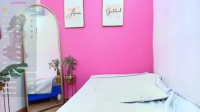 Snapshot of littleebonymommy chatting on February 11, 2025, 11:12 pm littleebonymommy online show from February 11, 2025, 11:12 pm