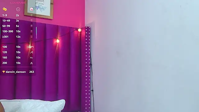 Snapshot of littleebonymommy chatting on March 4, 2025, 8:57 am littleebonymommy online show from March 4, 2025, 8:57 am