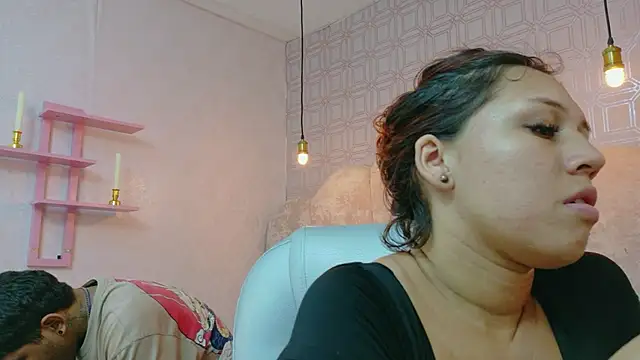 Annyeli online show from November 10, 2025, 5:56 pm