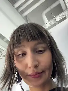 bigbabykiki online show from December 22, 2024, 9:22 am