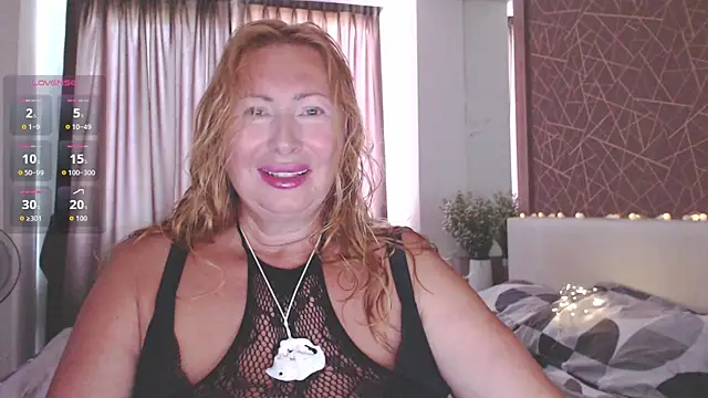 Snapshot of _Monika_sun_ chatting on May 7, 2026, 3:01 am Monika sun online show from May 7, 2026, 3:01 am