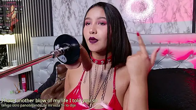 cute mia23 online show from February 1, 2026, 1:20 pm