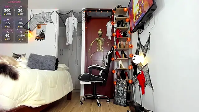 SophieBaker   online show from October 9, 2025, 2:42 am