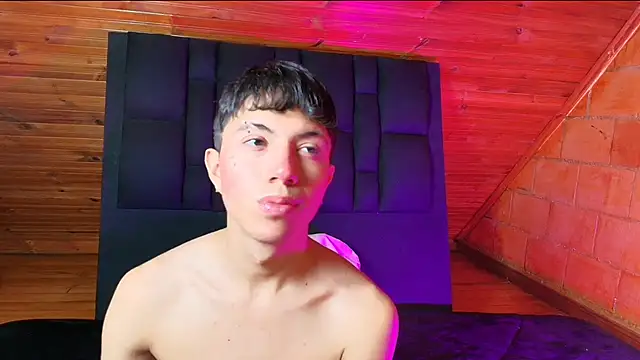 Justyn Ross online show from October 13, 2025, 4:29 pm