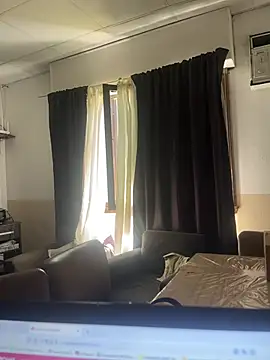 Popinasq online show from February 17, 2026, 3:19 pm