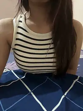 Snapshot of _riyaahahaha_ chatting on January 5, 2025, 8:21 pm riyaahahaha online show from January 5, 2025, 8:21 pm