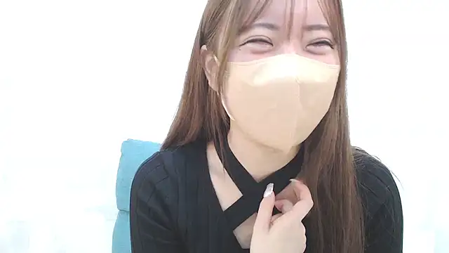 LOVE MOMO LOVE online show from December 14, 2024, 11:50 am