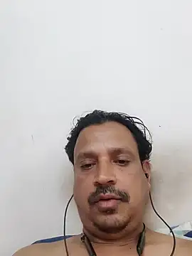 Snapshot of Raj1043 chatting on December 22, 2024, 10:49 am Raj1043 online show from December 22, 2024, 10:49 am