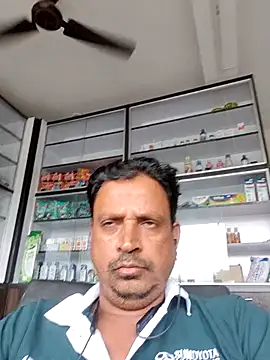 Snapshot of Raj1043 chatting on October 30, 2025, 6:04 am Raj1043 online show from October 30, 2025, 6:04 am