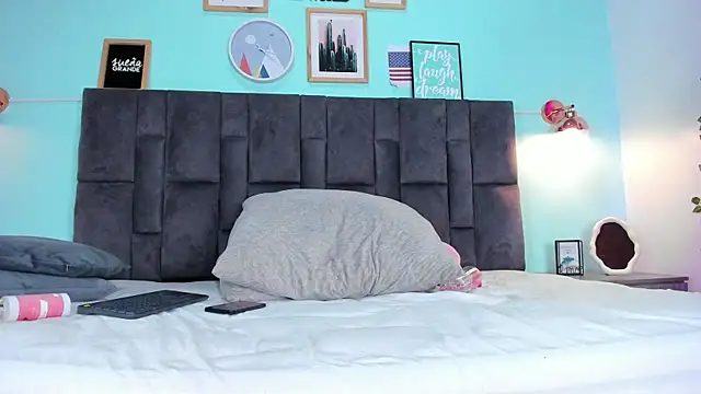 DulceAurora   online show from March 22, 2025, 8:51 am