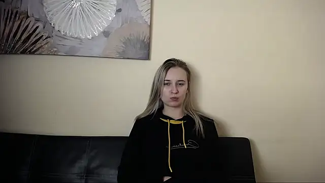  Nicole new online show from November 30, 2025, 3:16 pm