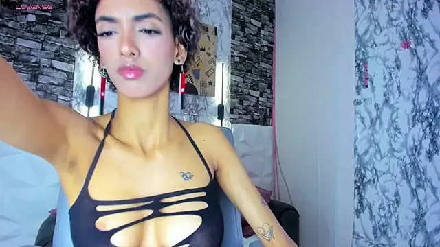 Queen Cuarxxo online show from March 25, 2026, 11:44 pm