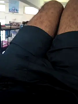 yourboy2000   online show from October 8, 2025, 8:45 am