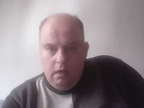 bigi441980 online show from September 26, 2025, 9:35 am