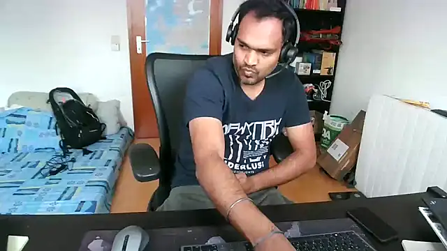 pleasure 5844 online show from November 14, 2025, 12:59 pm