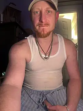 Snapshot of bigred0808 chatting on March 1, 2026, 9:39 pm bigred0808 online show from March 1, 2026, 9:39 pm