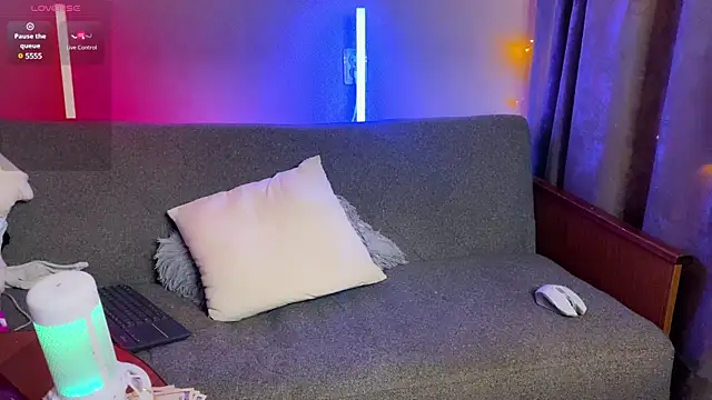 Adam misti online show from December 19, 2024, 2:57 pm