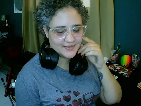 Snapshot of lolalicious_7583 chatting on February 7, 2026, 8:12 pm lolalicious 7583 online show from February 7, 2026, 8:12 pm