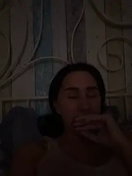 AnaRhodes online show from February 19, 2025, 4:44 pm