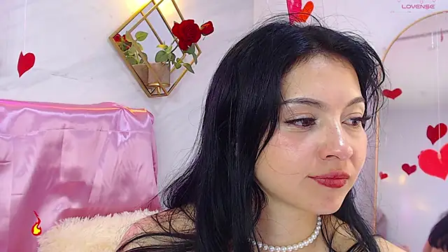 Snapshot of _Rouse_v chatting on February 14, 2025, 8:37 pm Rouse v online show from February 14, 2025, 8:37 pm