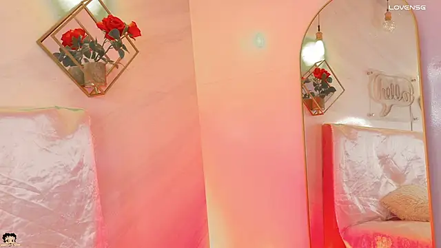 Snapshot of _Rouse_v chatting on February 18, 2026, 2:02 pm Rouse v online show from February 18, 2026, 2:02 pm