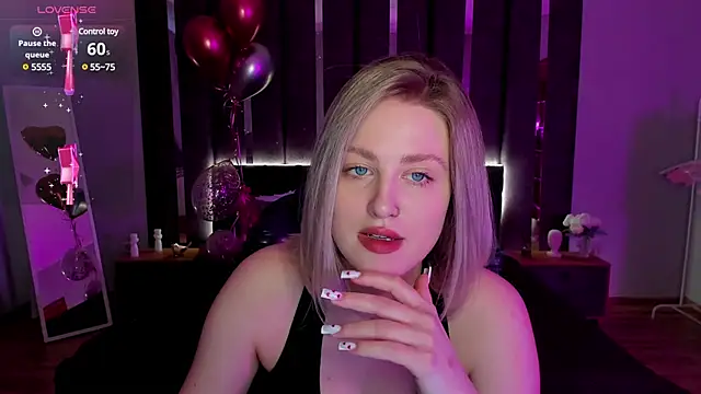  Sarah Soul  online show from March 12, 2025, 1:03 am