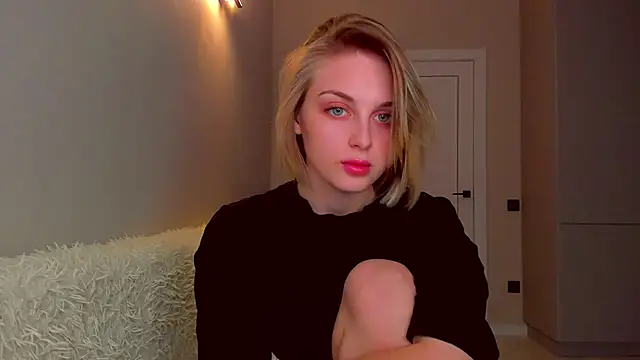 pretty girlnextdoor online show from March 18, 2025, 6:59 pm