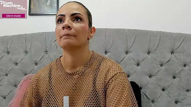 Valesskahall online show from October 25, 2025, 12:13 pm