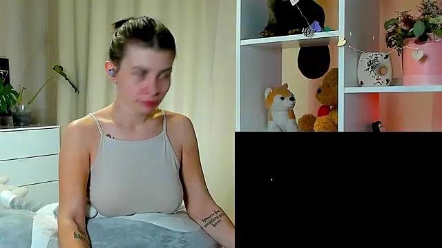 callmetori online show from December 23, 2024, 2:17 pm