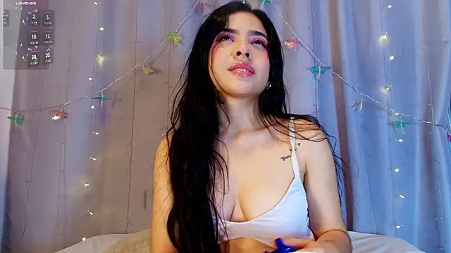 adara johnson   online show from January 18, 2026, 11:47 am