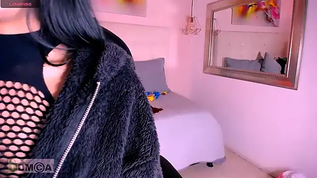 Snapshot of ASHLIE_DIXON1 chatting on February 4, 2025, 1:34 am ASHLIE DIXON1 online show from February 4, 2025, 1:34 am