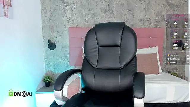 Snapshot of ASHLIE_DIXON1 chatting on September 28, 2025, 8:25 pm ASHLIE DIXON1 online show from September 28, 2025, 8:25 pm