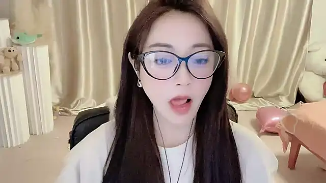 Daisy-77 online show from January 25, 2025, 9:14 pm