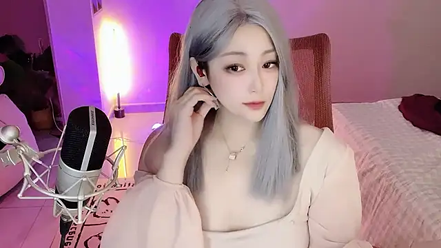 Daisy-77 online show from October 9, 2025, 10:35 am