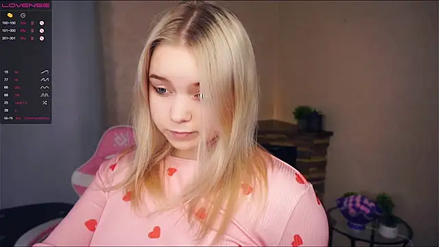 ZaraCreedon online show from March 4, 2025, 7:11 pm