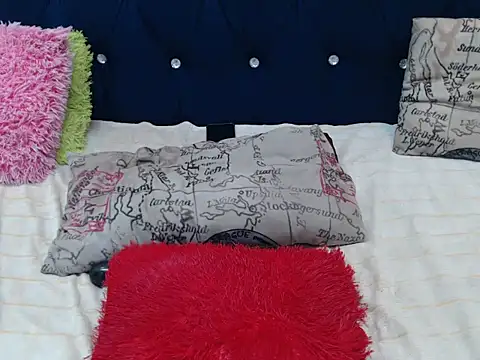 roseendoo1 online show from February 3, 2025, 12:14 pm