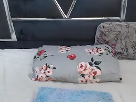 roseendoo1 online show from September 21, 2025, 2:02 am