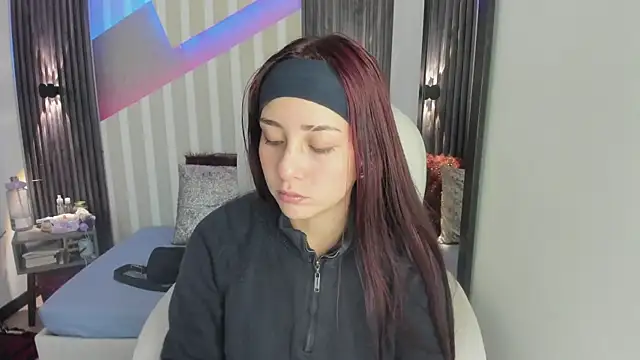 emily layton online show from December 20, 2025, 3:41 pm