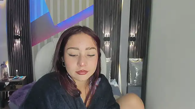 emily layton online show from February 2, 2026, 12:20 am