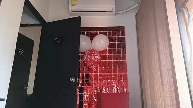 alondrabigtits online show from February 11, 2026, 12:43 pm