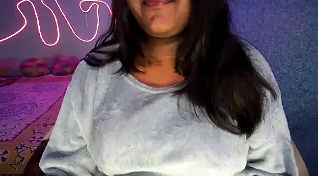 expression queen online show from January 27, 2025, 4:01 pm