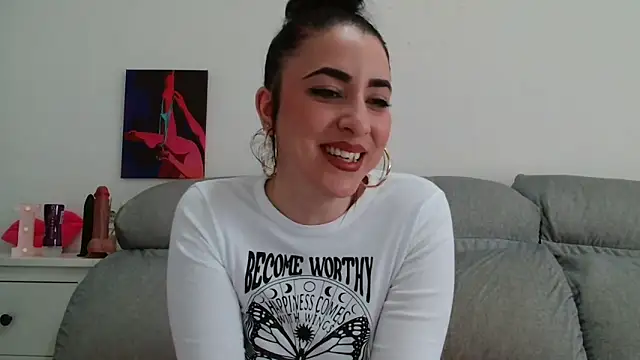 leilacam25 online show from January 15, 2026, 2:54 pm